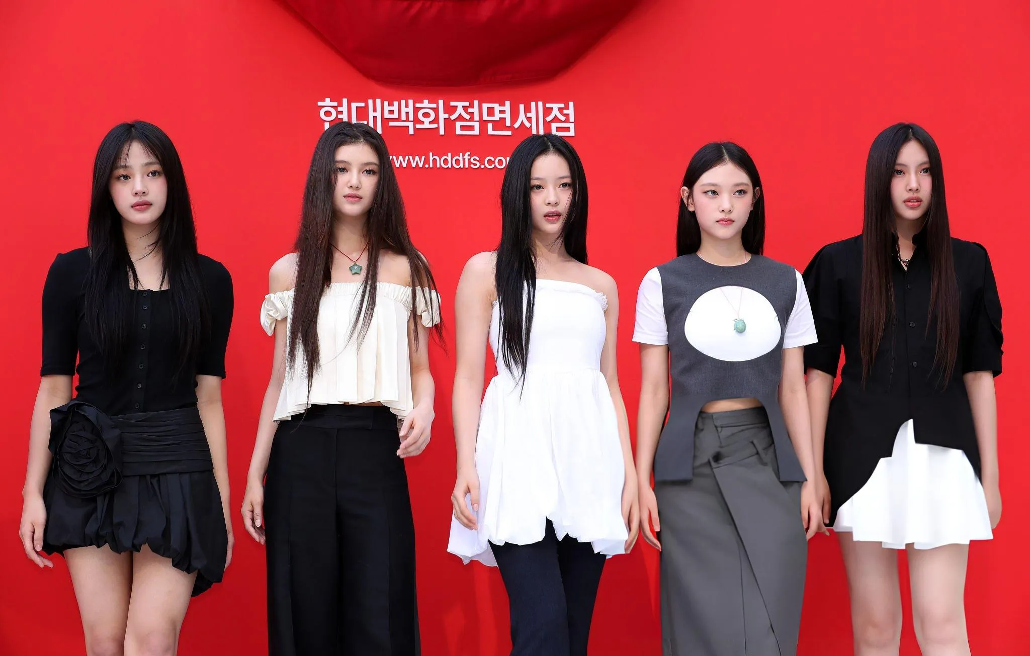 NewJeans Members: Minji, Hanni, Danielle, Haerin, and Hyein