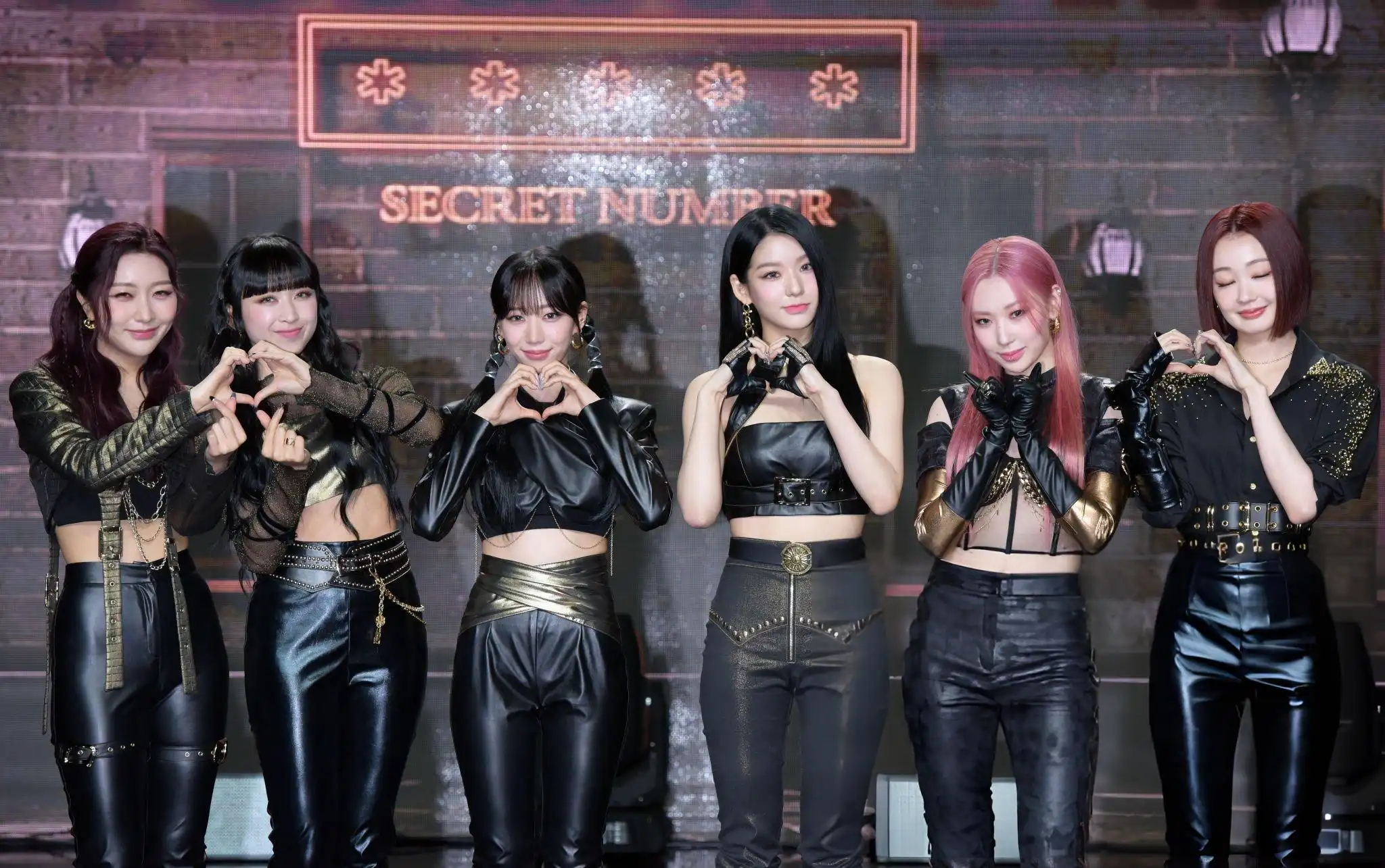 SECRET NUMBER Members: Léa, Dita, Jinny, Soodam, Minji, and Zuu