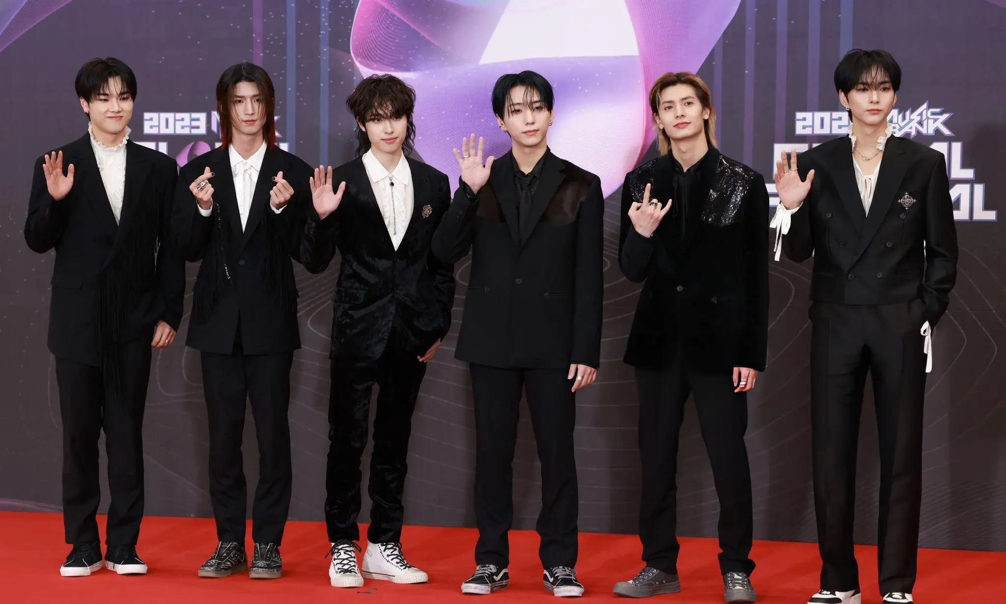 GFRIEND Members Profile Names Ages Birthdays And Heights GFRIEND Members Profile Names Ages Birthdays And Heights