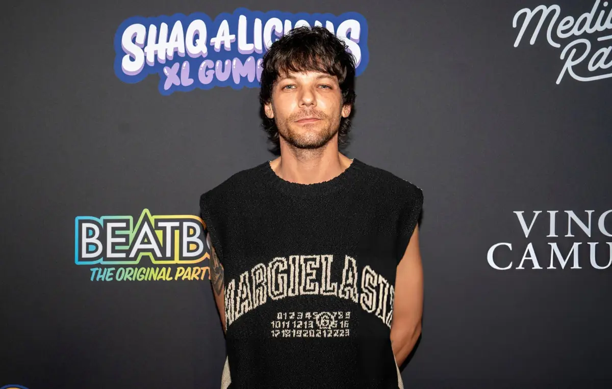 Louis Tomlinson Profile: Age, Height, Weight, Birthday Louis Tomlinson