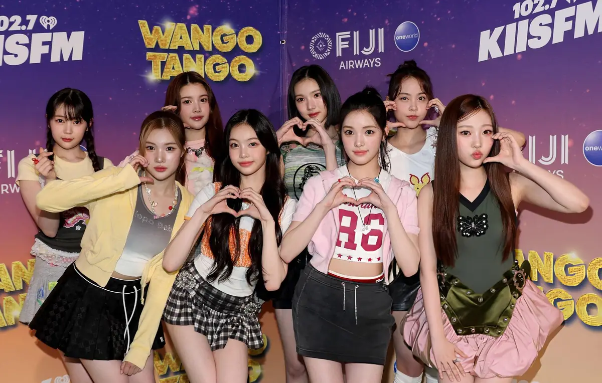 Hearts2Hearts Members: Ye-on, Juun, A-na, Ian, Jiwoo, Yuha, Carmen and Stella
