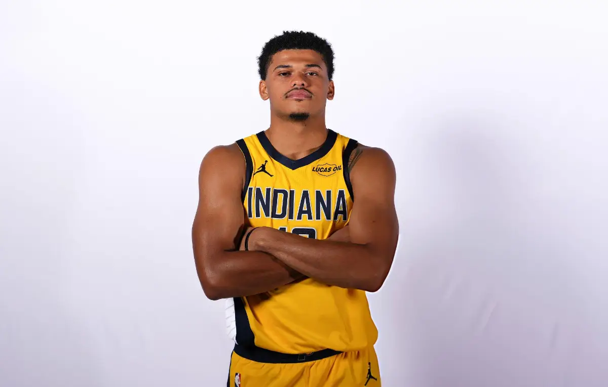 Atlanta Hawks Players Profile (Current Roster, Age, Height, Weight) RayJ Dennis #10 of the Indiana Pacers
