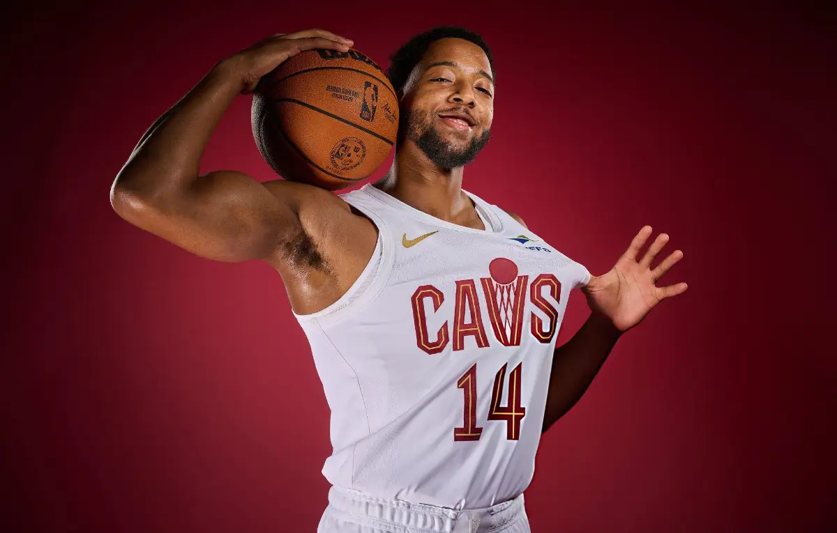 Chaney Johnson #14 of the Cleveland Cavaliers