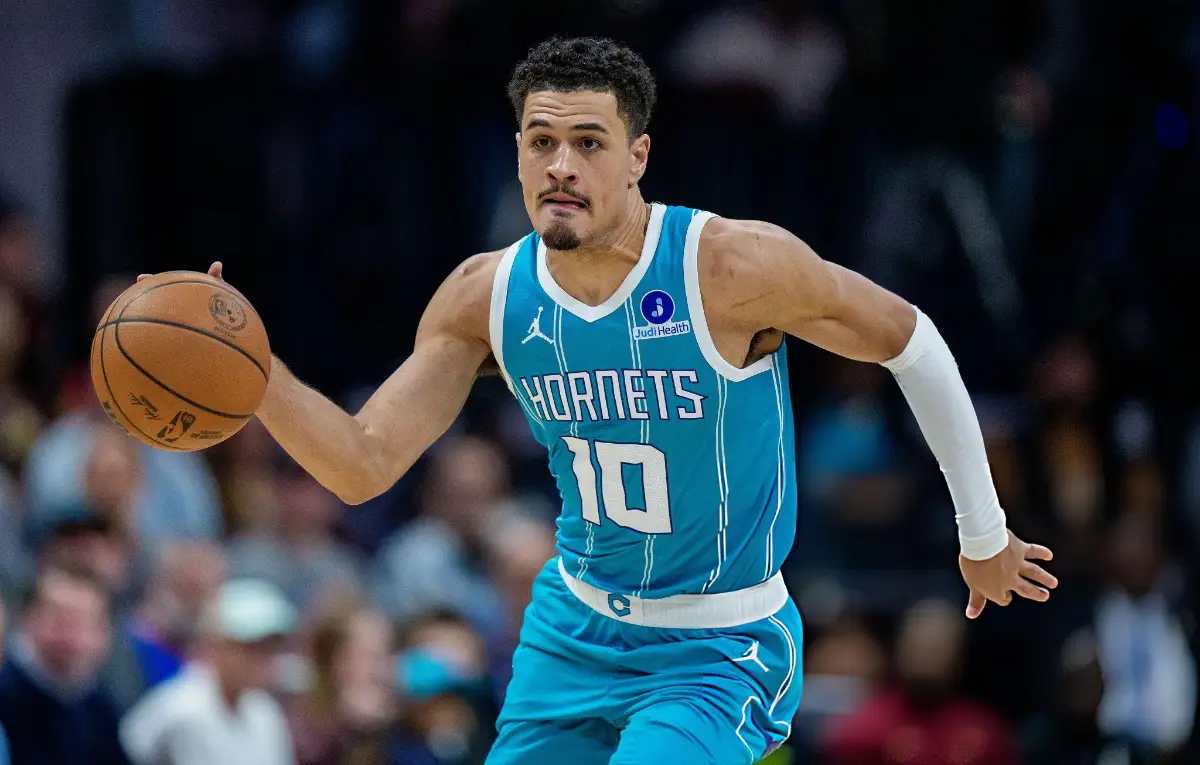 Josh Green #10 of the Charlotte Hornets 