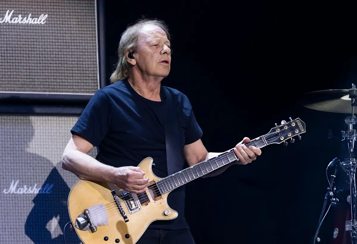 stevie young of ac dc Стиви Янг из AC/DC