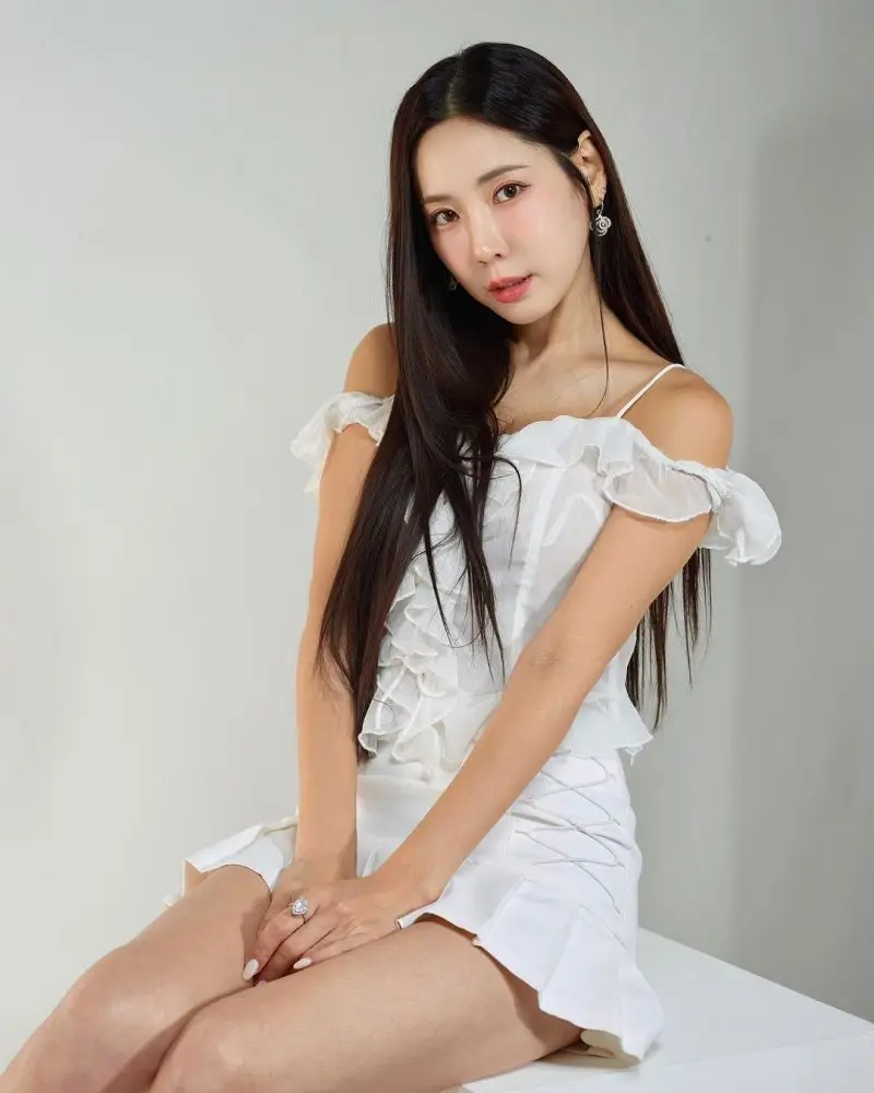 CLEO member Chae Eunjung