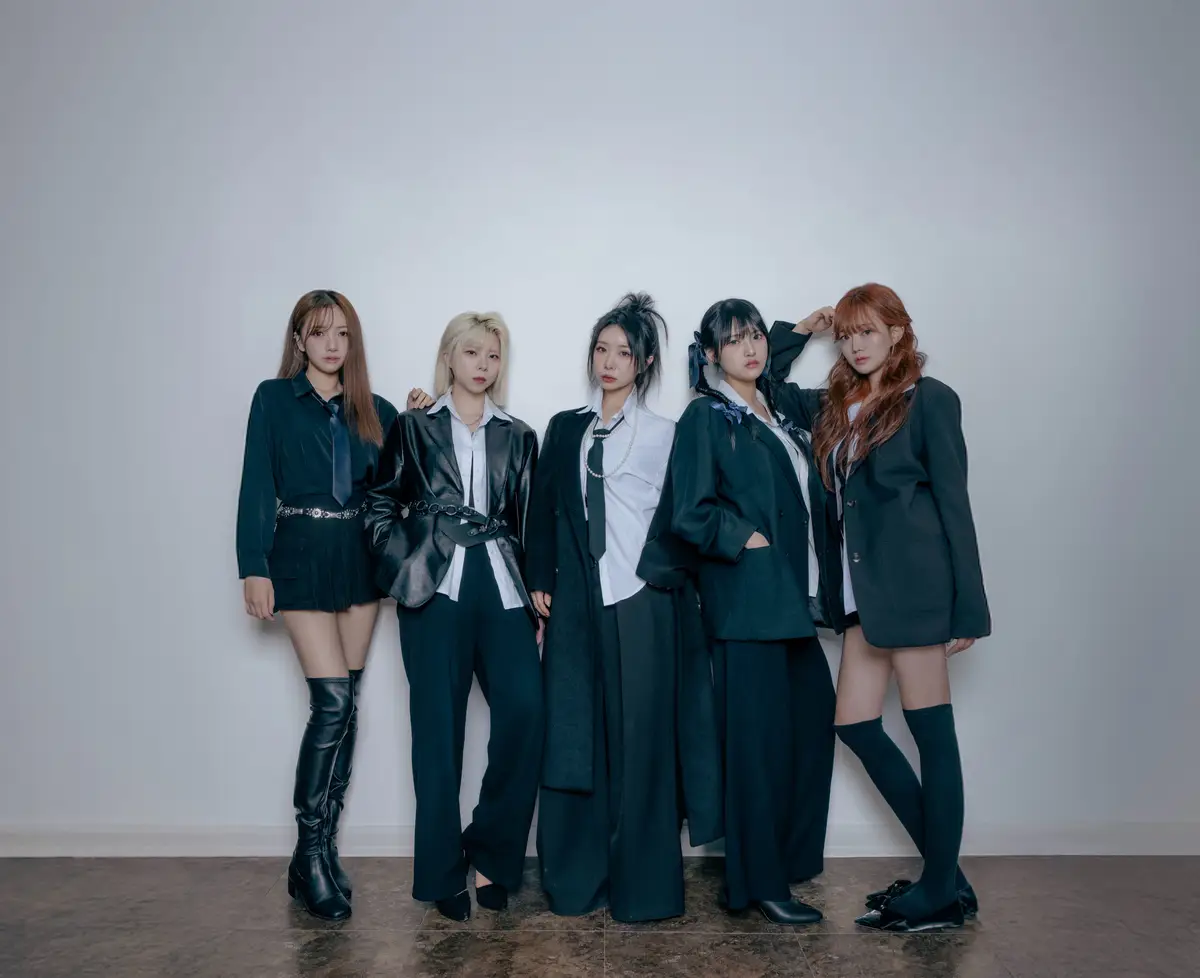 Episode Members Profile: Full Names, Ages, Heights, Weights and More Episode members are Yeji, Ayun, Areum, SooA, and Yena.