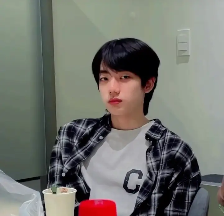 00d00m00y Members Profile: Full Names, Ages, Heights, Weights and More 00d00m00y former member H