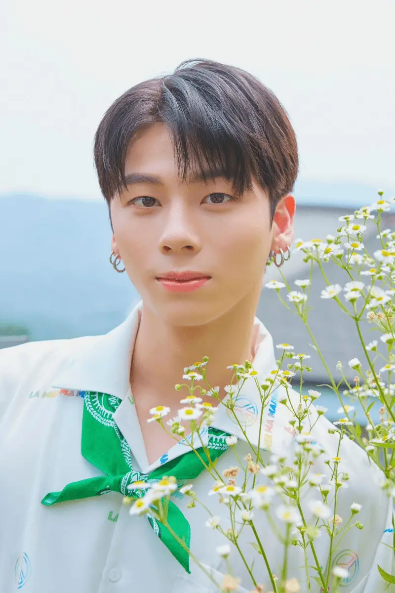 1THE9 former member Taewoo