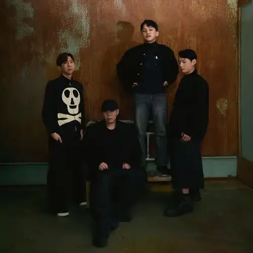 5but members are Seungyoon, Yangeop, Junhyeok, and Hyeok.
