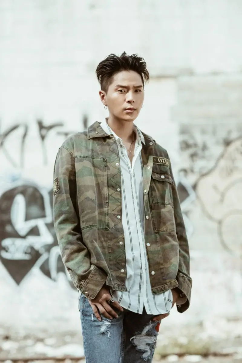 5TION member Len