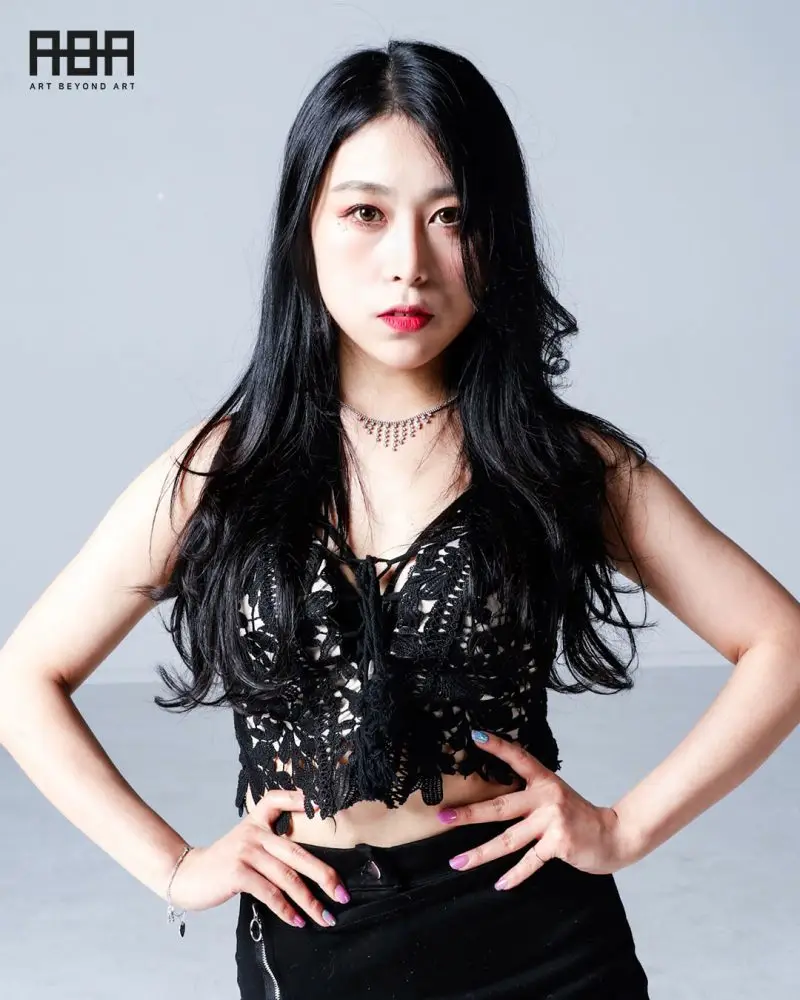 A-FEEL member Mina