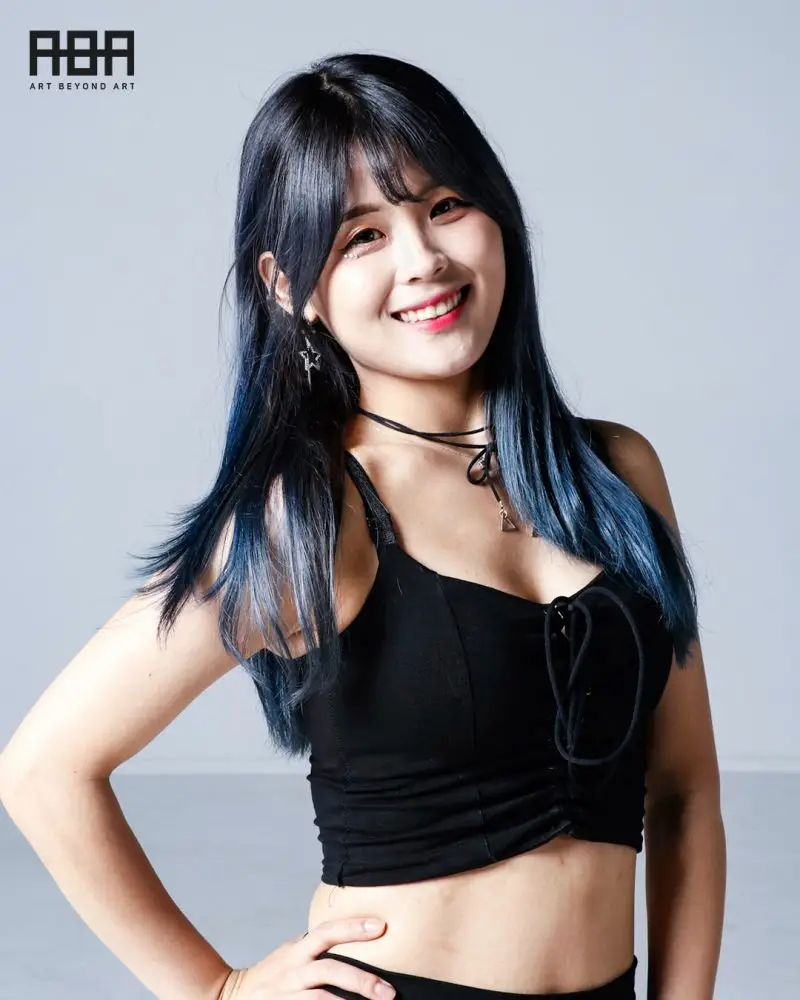 A-FEEL member Mini