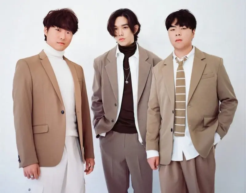 AfterMoon members are Kevin Oh, Young Jin Choi, and Lee Jong Hoon.