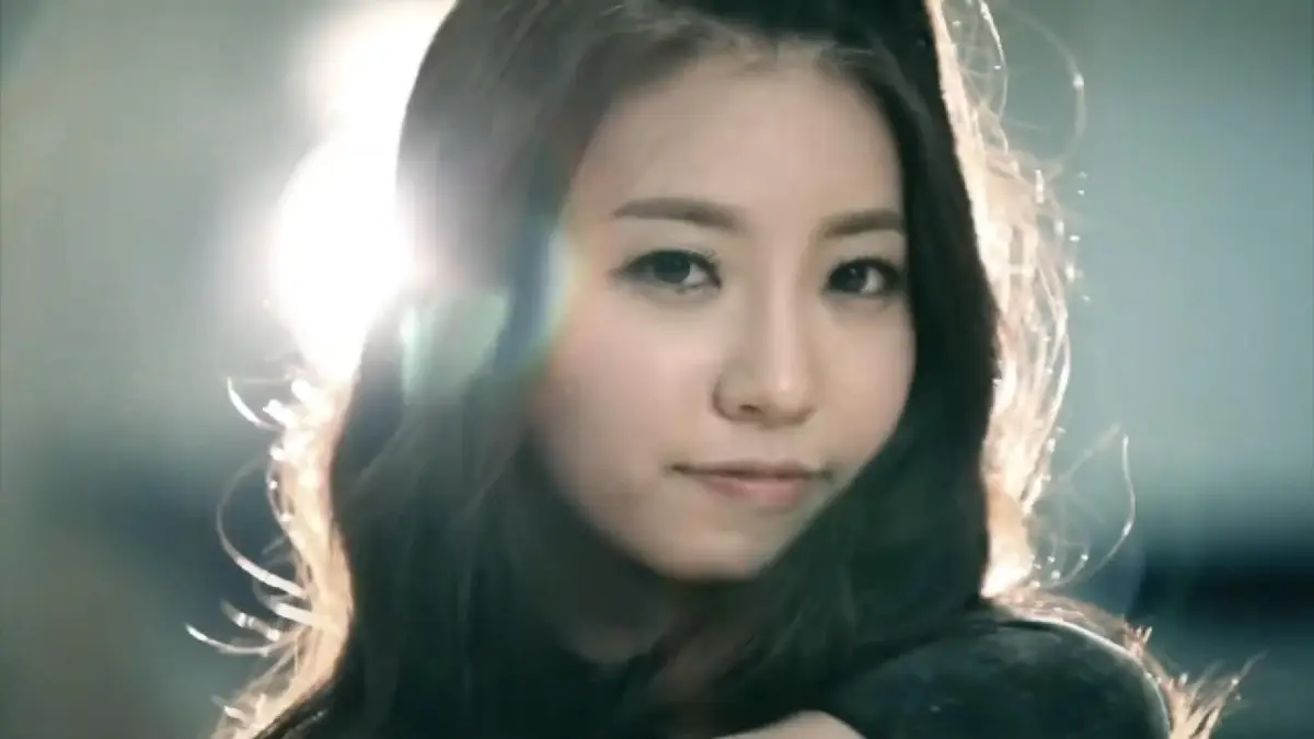 Aila former member Siyeon