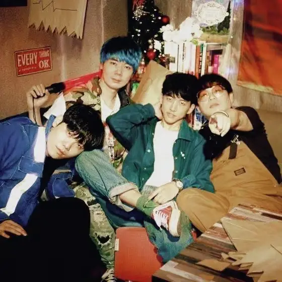 Alary-Kansion members are Lee Seung Yoon, Heewon, Rangse, and Ji Yonghee.