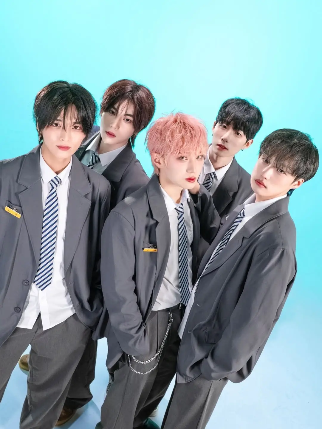 ANOHRTS members are Soonchan, Hyunje, Dahoon, Woohyun, and Gihyeon.