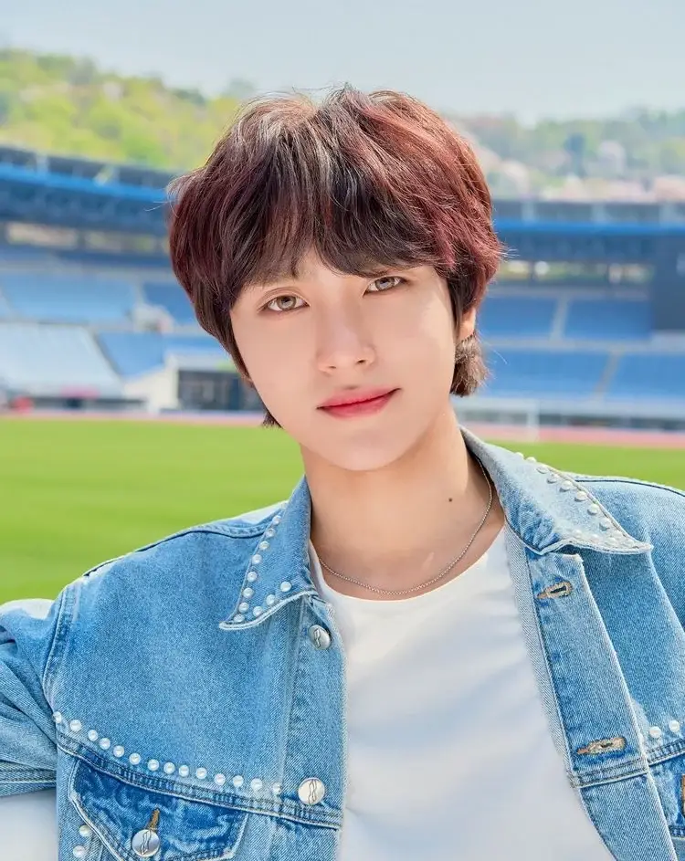 APEX former member Woohyuk