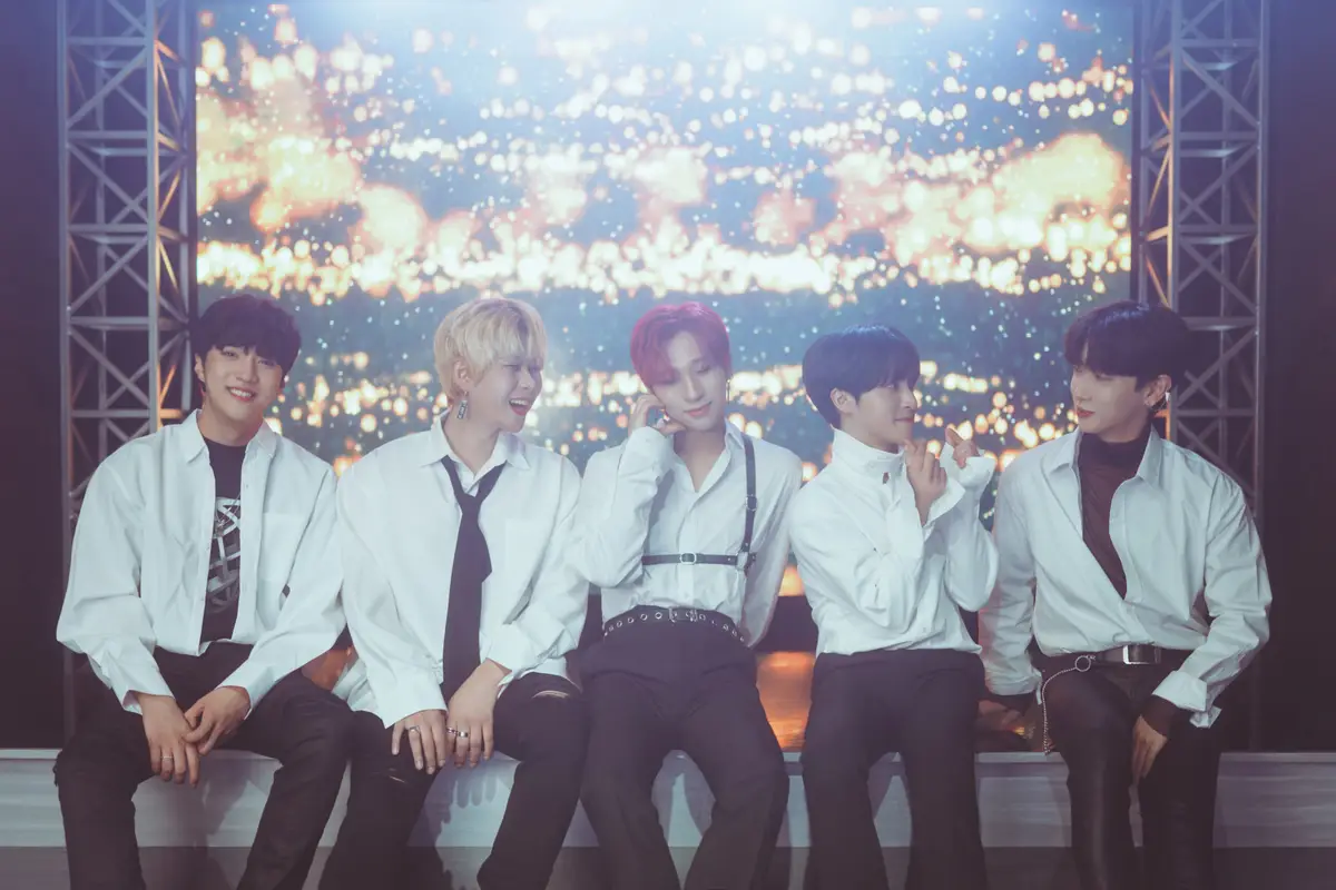 AQA members are Pawky, Hwan, Doublebong, Yuseong, and Huyu.
