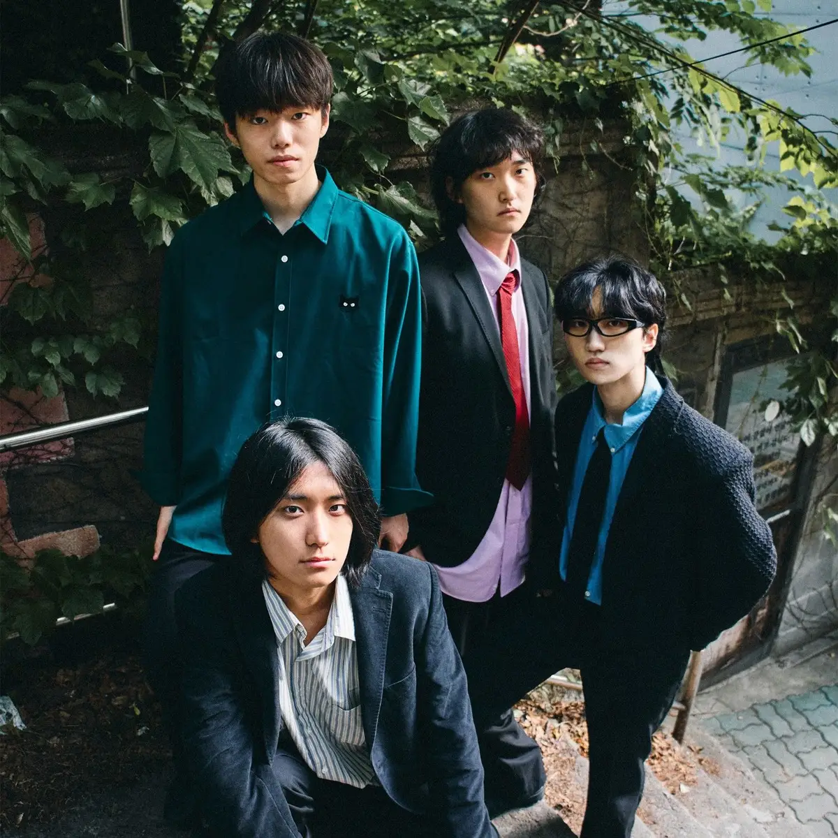 Asadal members are Kim Hyunsan, Kim Kyusik, Kim Youngyoon, and Kim Joohyuk.
