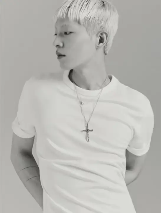 ATO6 member Park Hong