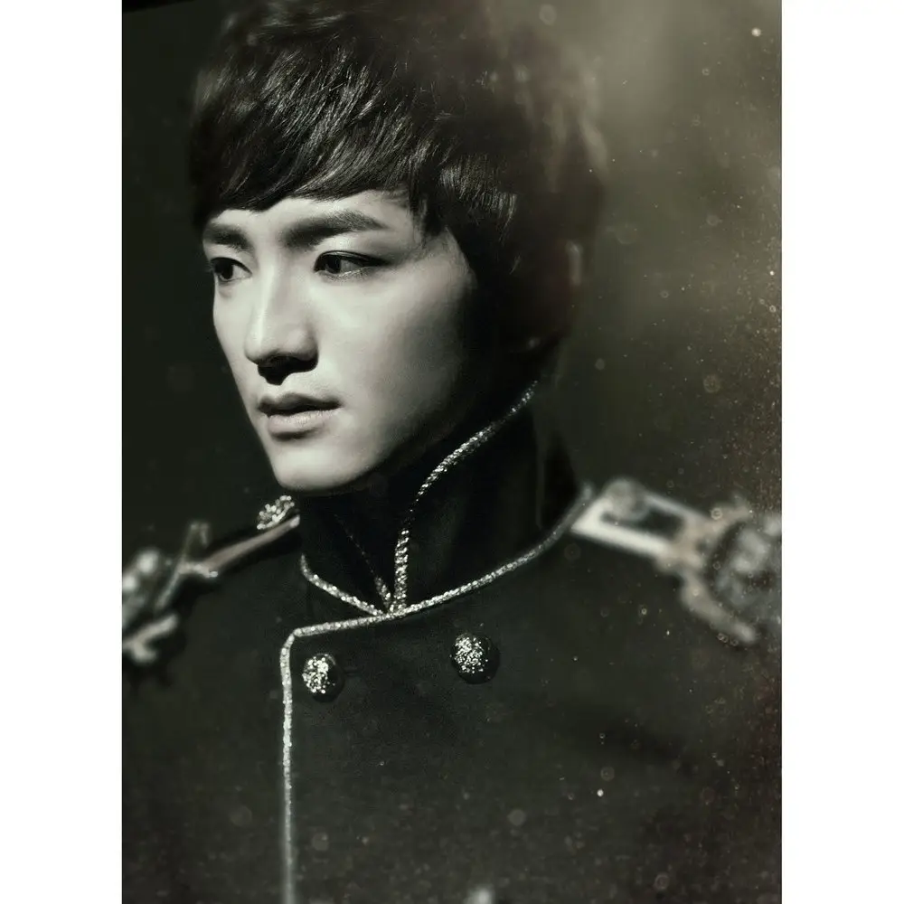 Attack former member Jonghun