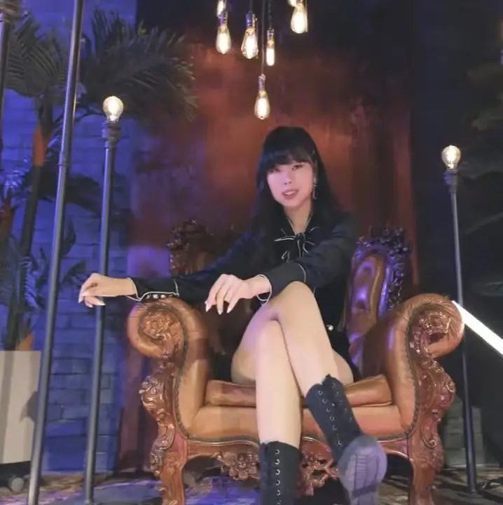 Azer-Blossom member Yejin