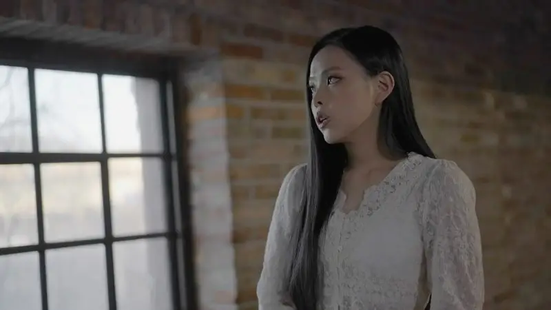 AZER member Mijeong