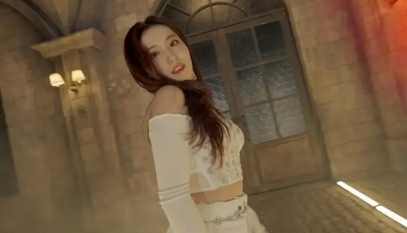 AZER member Youkyung