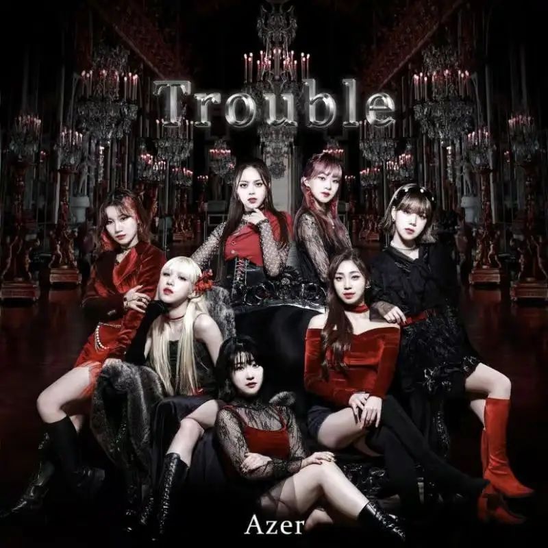 AZER members are Youkyung, Soyeon, Juyeon, Mijeong, Jaein, Minseo, and Yujin.