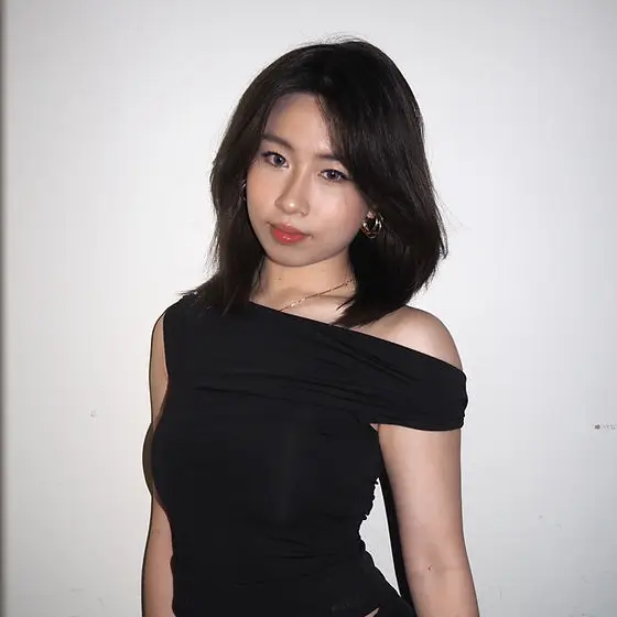 B-Girls member Veronica