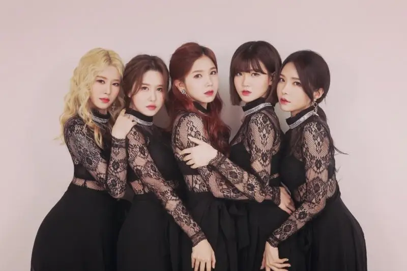 BaBa members are Pureum, Sooreem, Starlight, Chaeha, and Johwa.