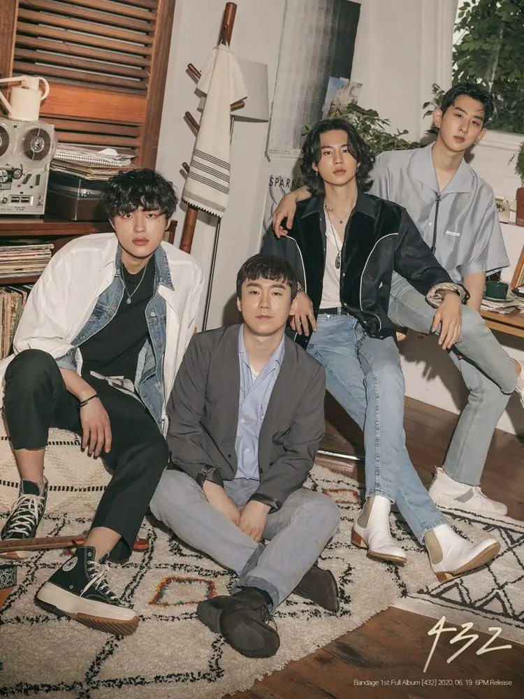 Bandage members are Chan-sol, Kyoungyoon, and Hyun-bin.