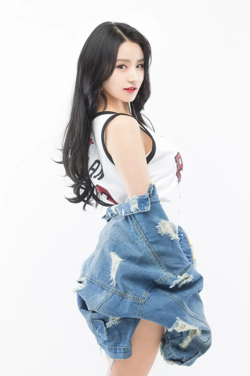 BEBE6 former member Rena