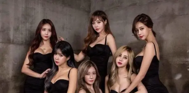 Berry Chu members are Jinah, Soyou, Yunmi, Hayul, Jieun, and Haum.