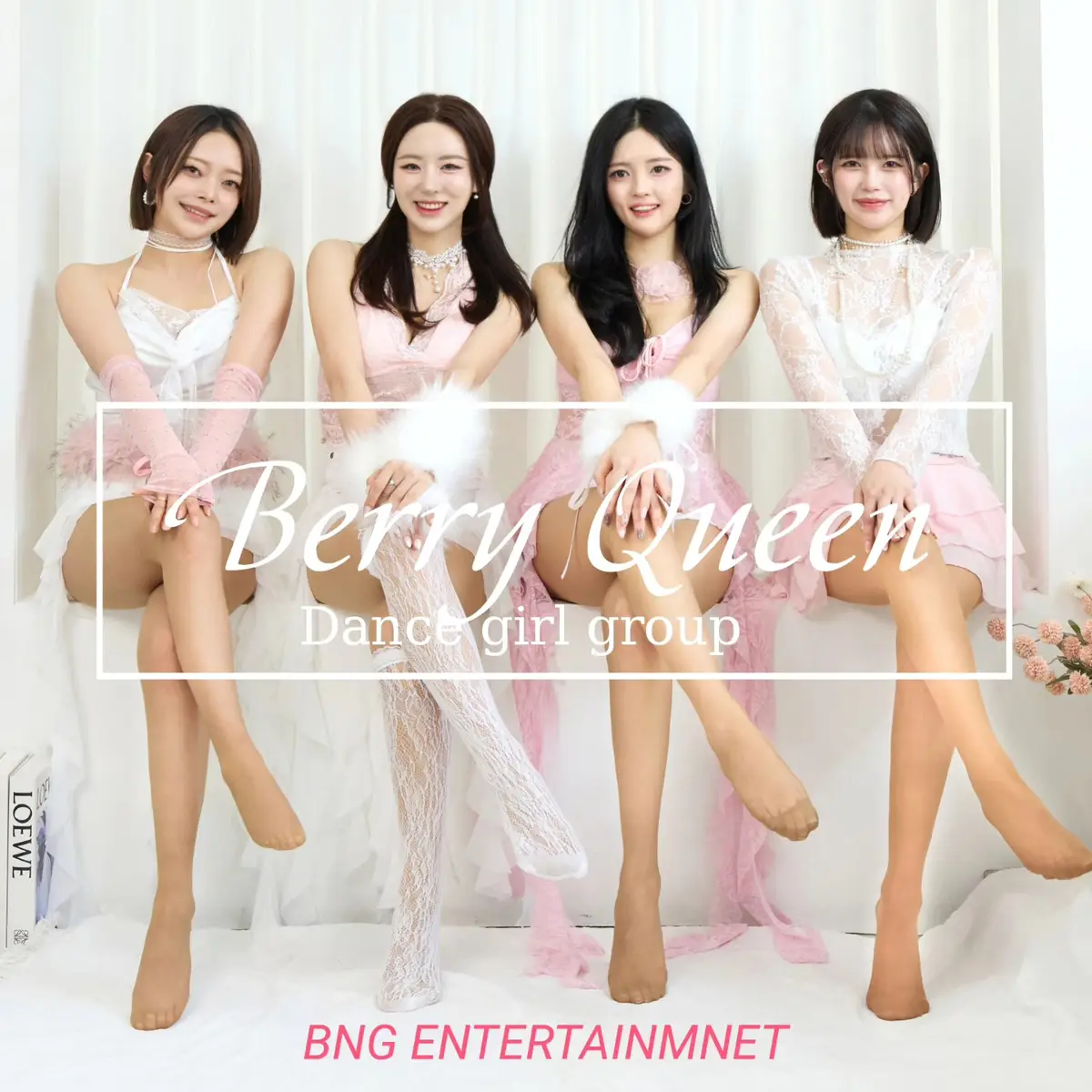 Berry Queen members are Yua, Arin, Babi, and Eve.