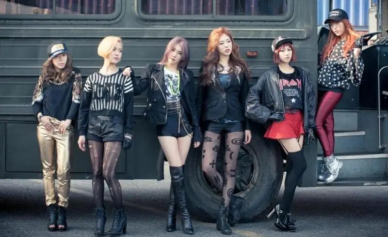 Billion members are Ray, Songyi, Betty, Janet, and Seul-Gi.