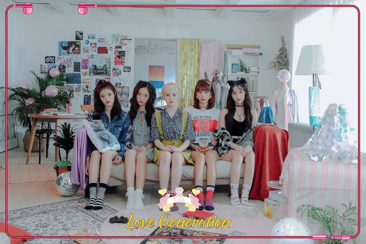 BinChaenHyunSeuS members are Eunice, Huihyeon, Yebin, Chaeyeon, and Somyi.