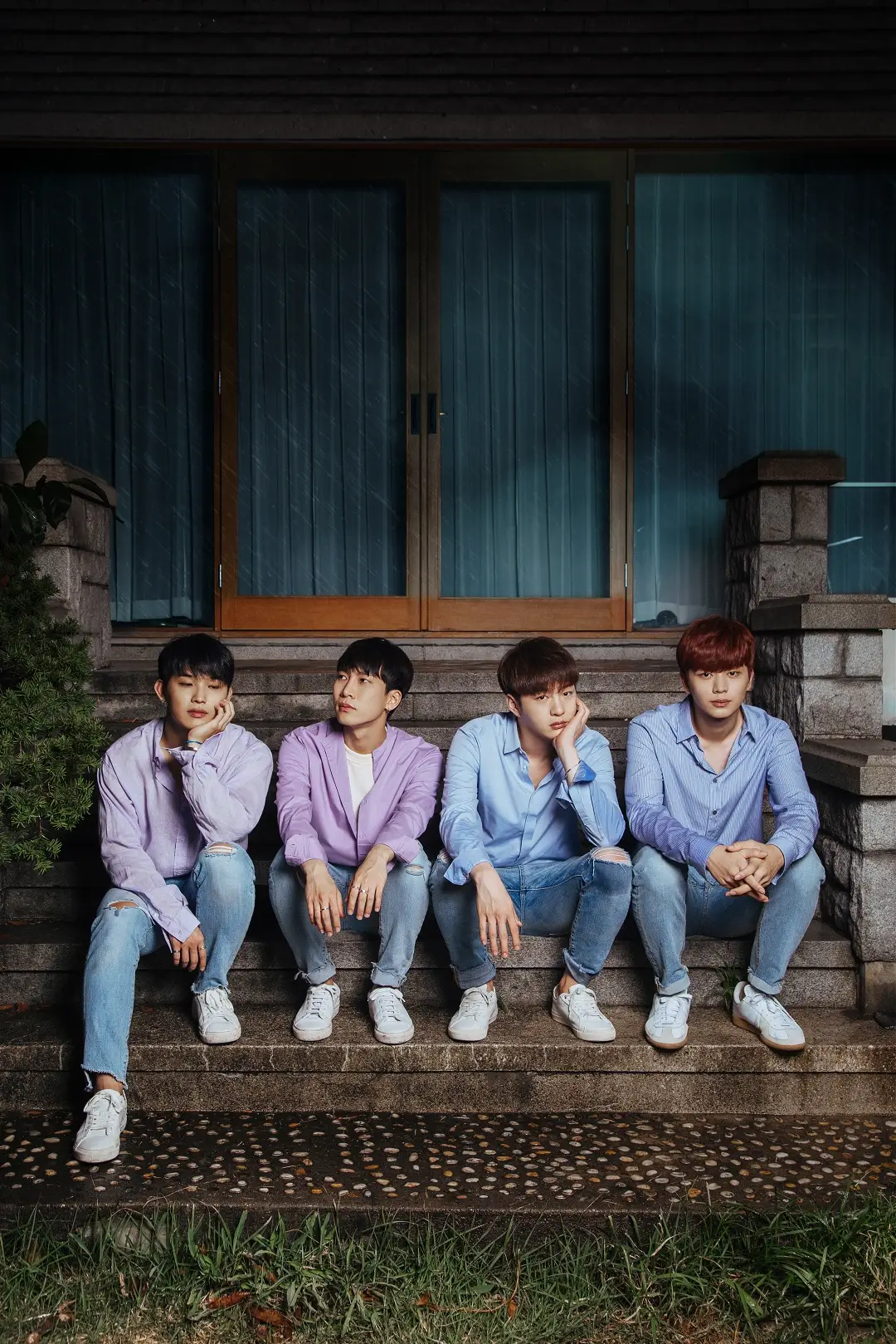 BTOB BLUE members are Eunkwang, Changsub, Hyunsik, and Sungjae.
