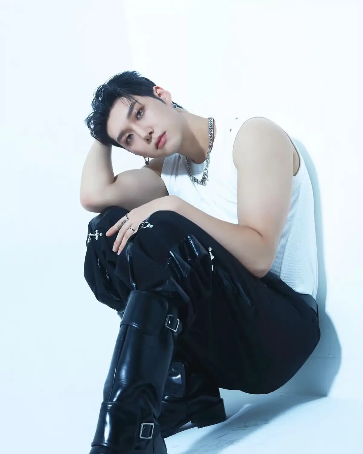 Bz-Boys Members Profile: Full Names, Ages, Heights, Weights and More Bz-Boys member Taewoong