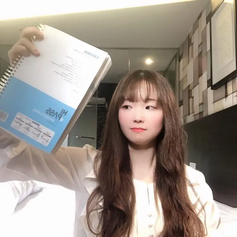 Charari Danchu member Minjeong