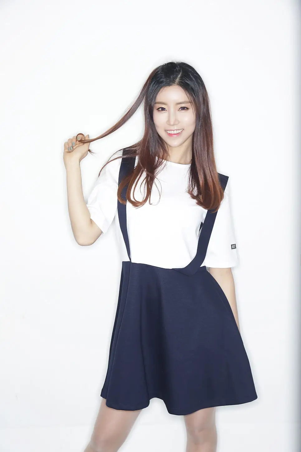 Cheer Coke member Ssun