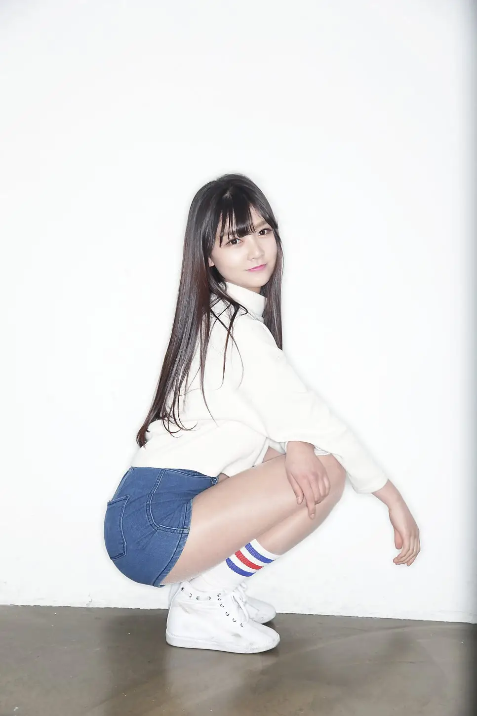 Cheer Coke member Sujin