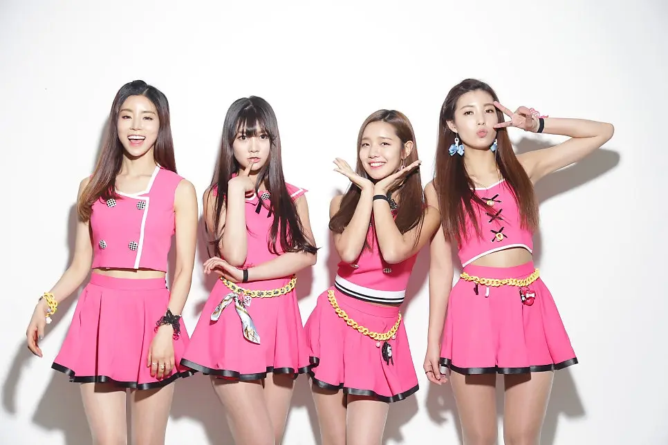 Cheer Coke members are Ssun, Eugene, Hanna, and Sujin.
