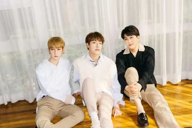 Classmate members are Seongjeong, Byeongmin, and Jaeseong.