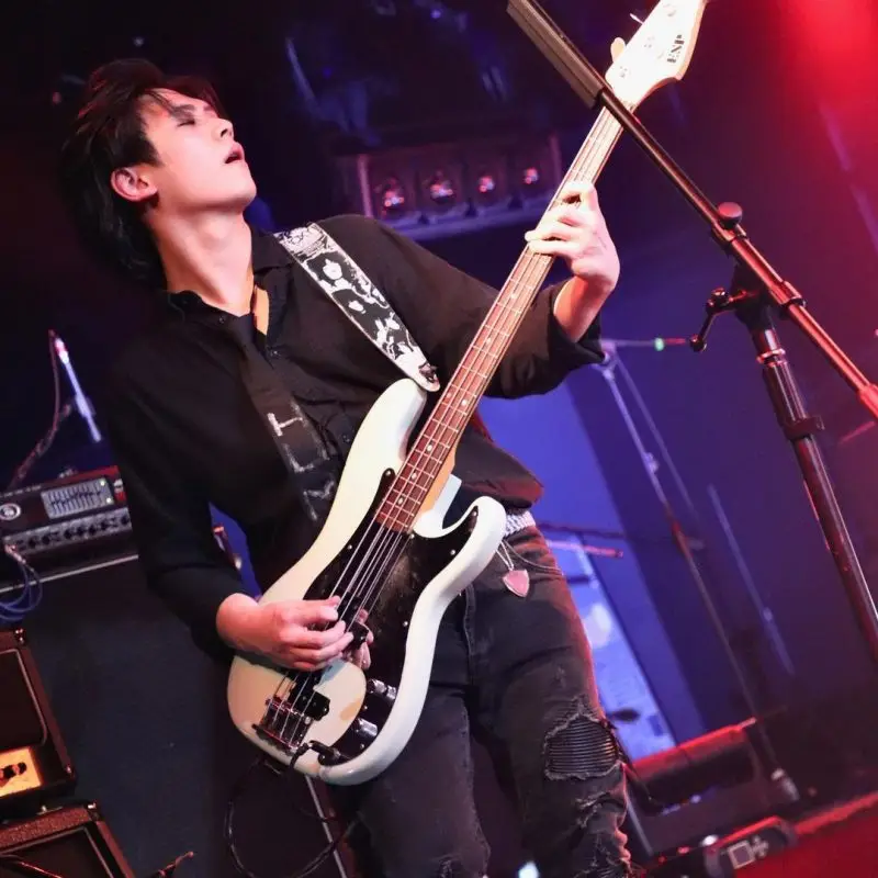 Crack Shot member Cyan