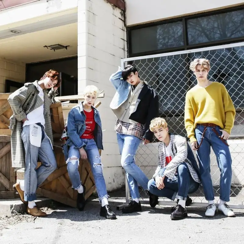 Cross Gene members are Shin, Sangmin, and Yongseok.