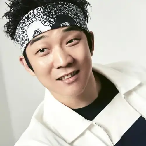 Crying Nut member Gyeongrok