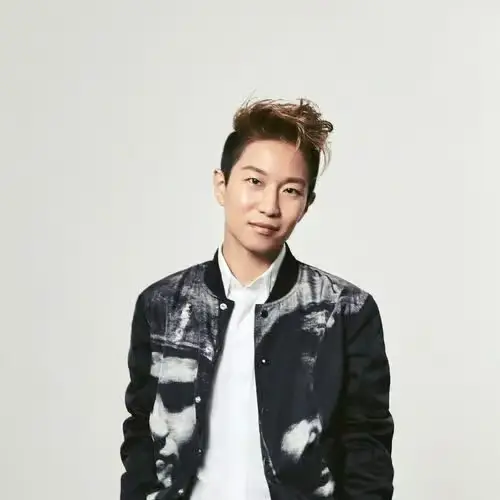 Crying Nut member Yunsik