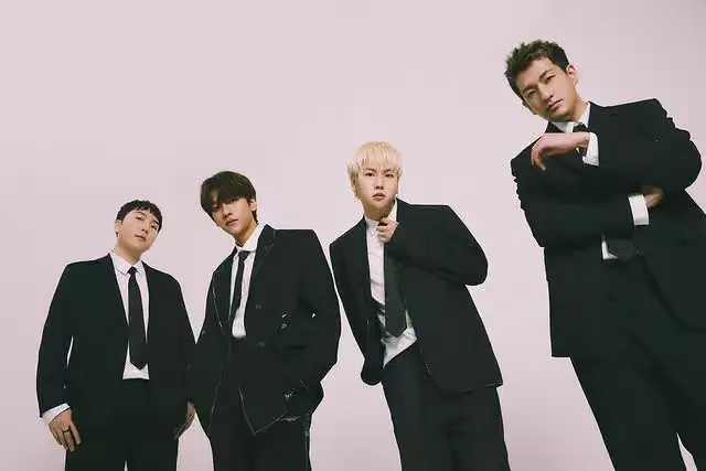 D82 members are N/A, Yun, N/A, and N/A.